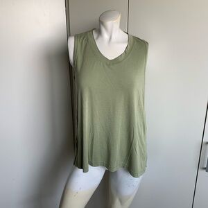 Athleta Inspire size XS sage green tunic sleeveless shirt